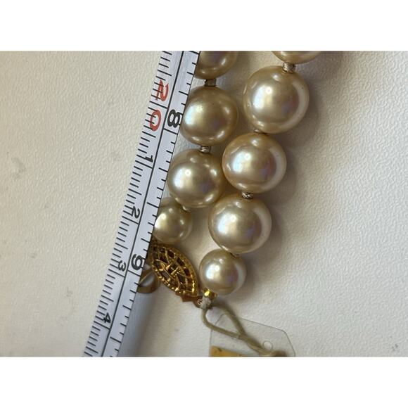 NOS Vintage Glass Faux Pearls Necklace Individually Knotted 18” - Picture 6 of 6